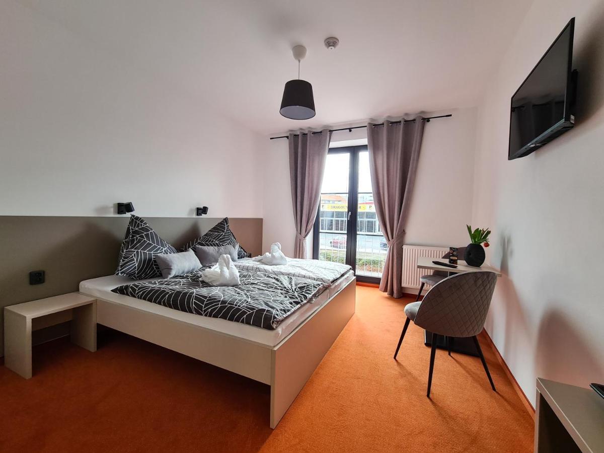 Pension Berlin Cheb Exterior photo